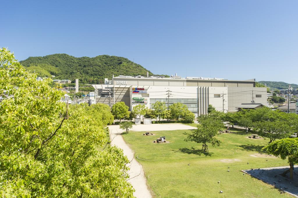 Hotel Hiroshima Sunplaza Esterno foto
