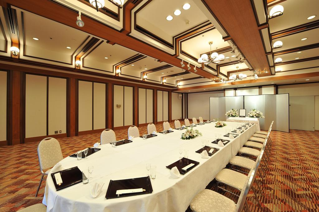 Hotel Hiroshima Sunplaza Esterno foto